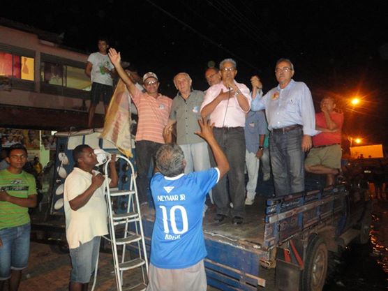 Fernando Monteiro e Atila Lira encerra campanha em Barras - Imagem 8