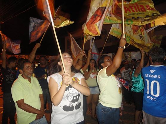 Fernando Monteiro e Atila Lira encerra campanha em Barras - Imagem 1