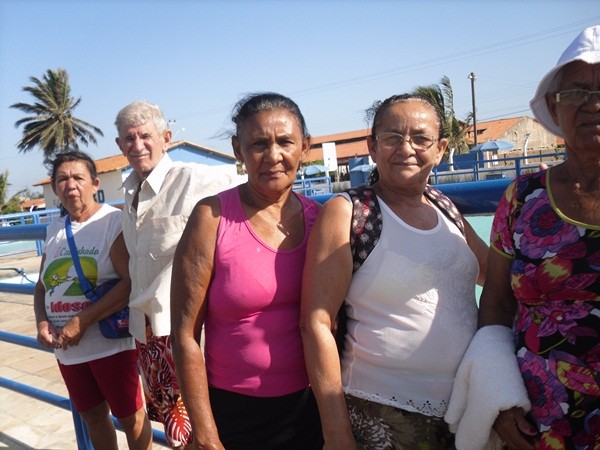 Idosos de Pimenteiras visitam o litoral piauiense. Veja fotos - Imagem 8