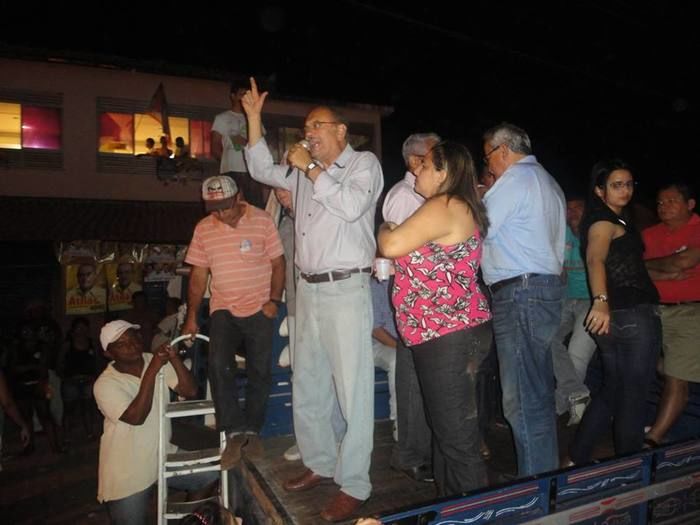 Fernando Monteiro e Atila Lira encerra campanha em Barras - Imagem 12