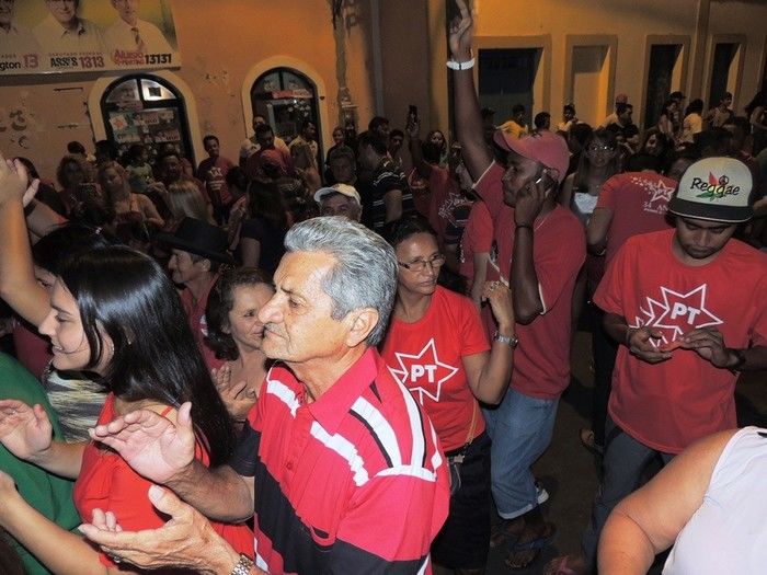 Expressiva votação em Pedro II consagra Prefeita Neuma Café como principal liderança - Imagem 38