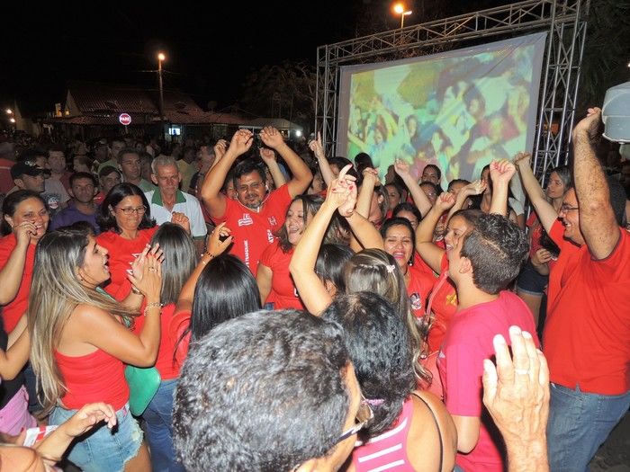 Expressiva votação em Pedro II consagra Prefeita Neuma Café como principal liderança - Imagem 16