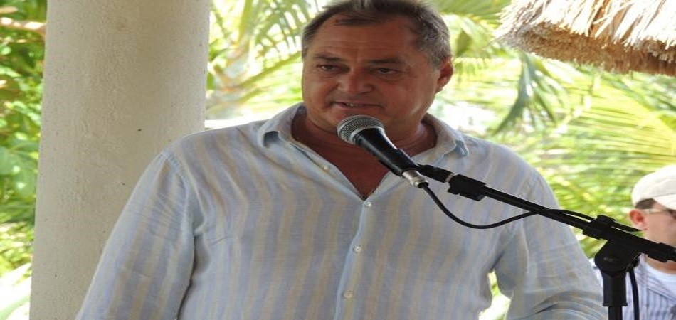 Mensagem de todos que fazem a administração “Cidade Futuro” ao aniversariante Evangelista Resende