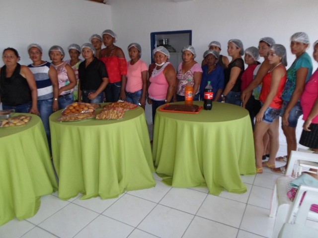 Prefeitos Dr.Zé Maria Entrega Certificados e Realiza Inauguração na Localidade Canto - Imagem 9