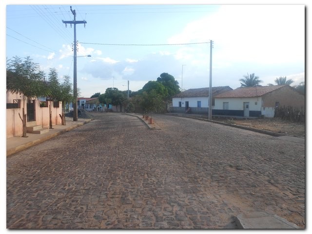 Dr. Moura amplia calçamento no Povoado Roque - Imagem 2