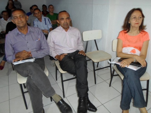 Prefeitos Dr.Zé Maria Entrega Certificados e Realiza Inauguração na Localidade Canto - Imagem 14