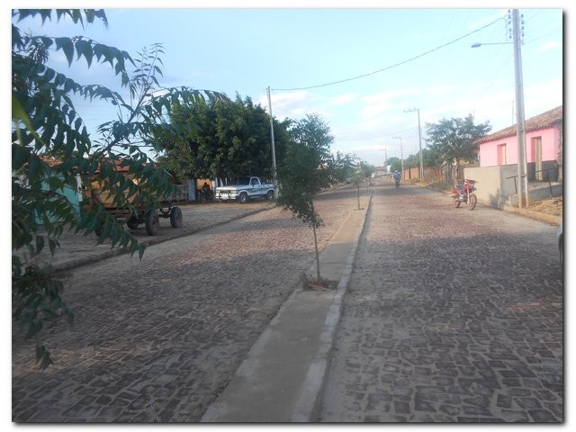 Dr. Moura amplia calçamento no Povoado Roque - Imagem 3