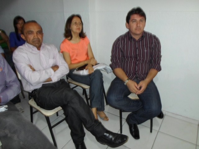 Prefeitos Dr.Zé Maria Entrega Certificados e Realiza Inauguração na Localidade Canto - Imagem 19