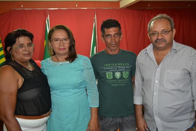 Vice-prefeita Lucia Lacerda assumi a prefeitura de Pimenteiras - Imagem 46