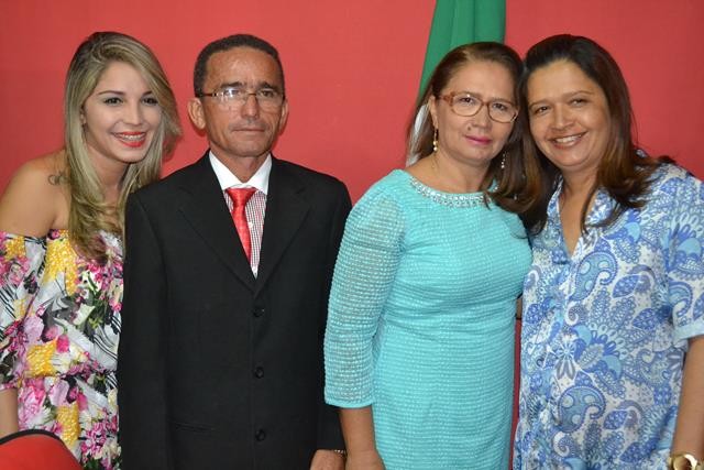 Vice-prefeita Lucia Lacerda assumi a prefeitura de Pimenteiras - Imagem 35