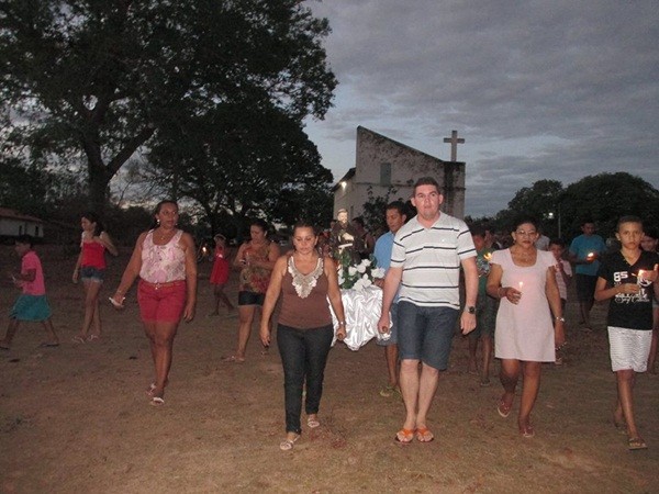 Fieis participam da missa e procissão de encerramento dos festejos de São Francisco em São Félix - Imagem 7