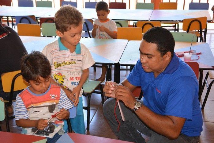 Empresa Cacique em parceiria com a prefeitura de Uruçuí, realiza ação social em escola de Uruçuí - Imagem 1