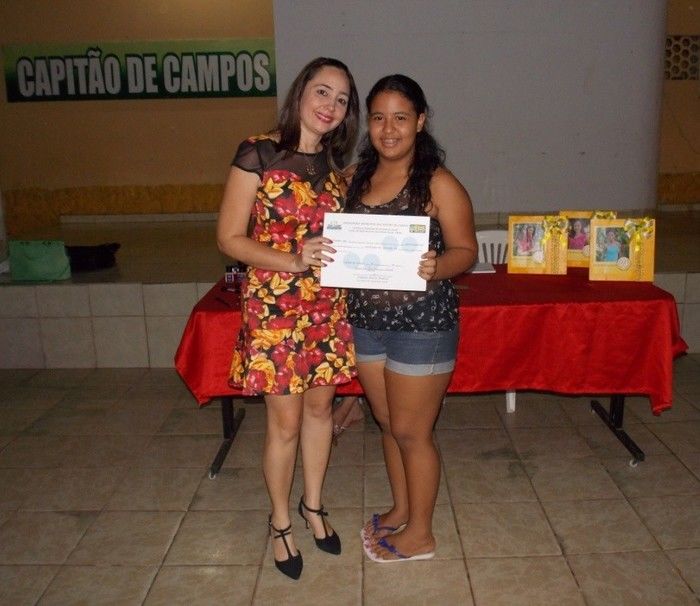 Entrega de certificados para Debutantes participantes do VI Baile - Imagem 34