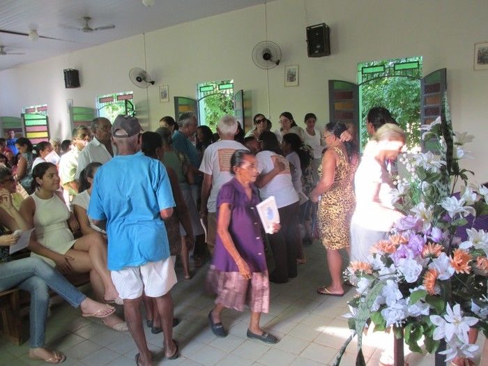 Padre Josifran de água Branca Celebra a Missa de 01 Ano do Falecimento de Francisco Alencar “Chicão”  - Imagem 6