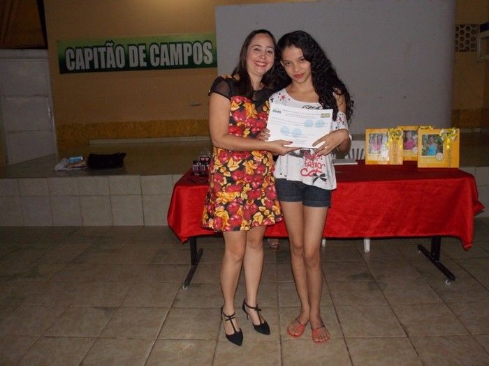 Entrega de certificados para Debutantes participantes do VI Baile - Imagem 14
