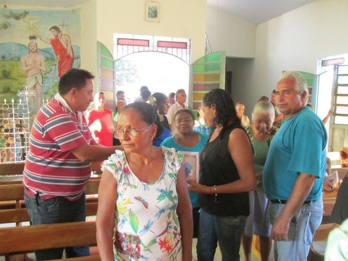 Padre Josifran de água Branca Celebra a Missa de 01 Ano do Falecimento de Francisco Alencar “Chicão”  - Imagem 14