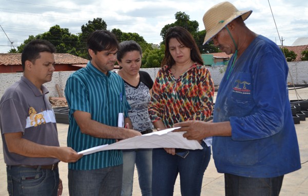 Prefeita visita obra em andamento na sede do município de Brasileira - Imagem 3