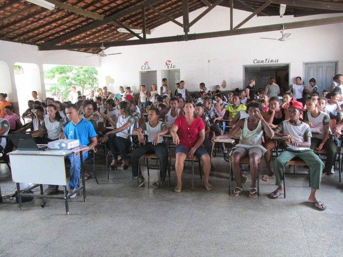 Coordenador da casa de Recuperação vida verdadeira  Faz palestra Sobre Drogas na Escola Roque Alencar em Agricolândia  - Imagem 2