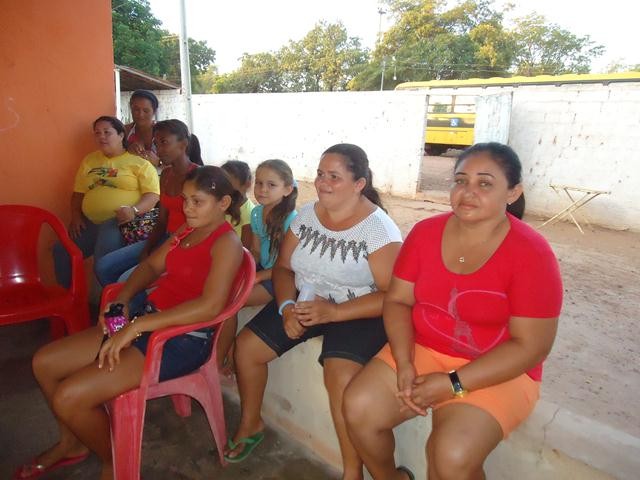 Encerramento do Curso de Flores e Arranjos na Palha do Milho - Imagem 8