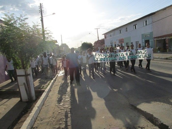 II Caminhada Contra as Drogas da Escola Roque Alencar em Agricolândia  - Imagem 3