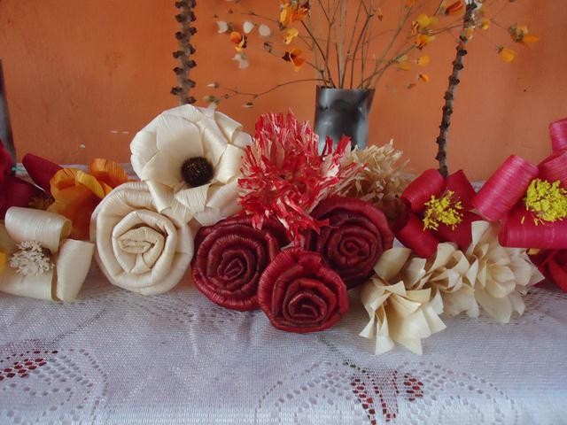 Encerramento do Curso de Flores e Arranjos na Palha do Milho - Imagem 2