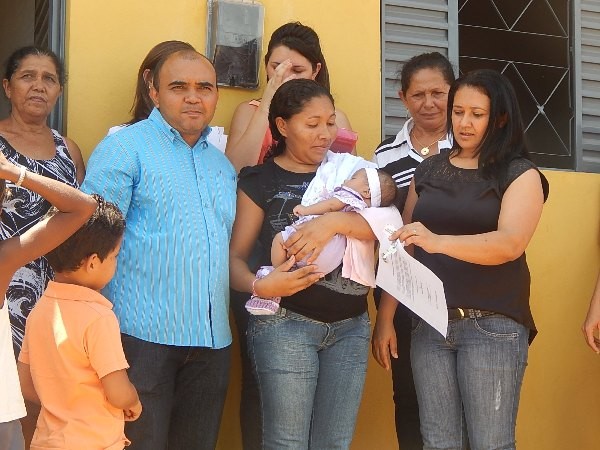 Beneficiários recebem casas do Programa Minha Casa Minha Vida  - Imagem 30