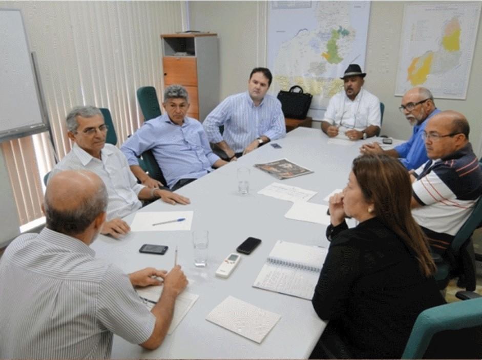 Semar e municípios com mais queimadas definem estratégias para diminuir incêndios