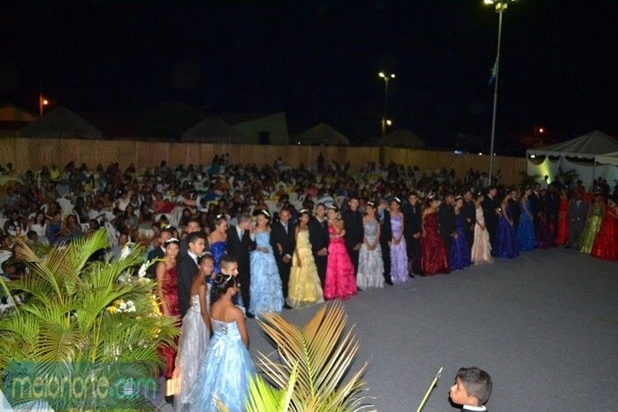 Secretaria Municipal do Trabalho e Assistência Social de Capitão de Campos realizou VI Baile de Debutantes - Imagem 78