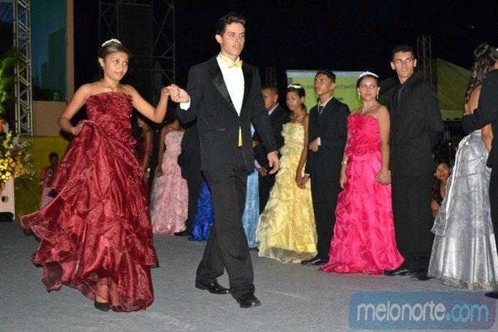 Secretaria Municipal do Trabalho e Assistência Social de Capitão de Campos realizou VI Baile de Debutantes - Imagem 61