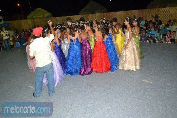 Secretaria Municipal do Trabalho e Assistência Social de Capitão de Campos realizou VI Baile de Debutantes - Imagem 97