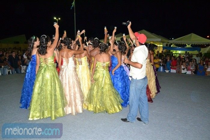 Secretaria Municipal do Trabalho e Assistência Social de Capitão de Campos realizou VI Baile de Debutantes - Imagem 94