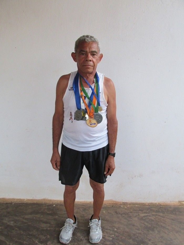 Domingos aos 69 Anos participa da Grande Maratona da Faculdade ISEPRO de Água Branca  - Imagem 4