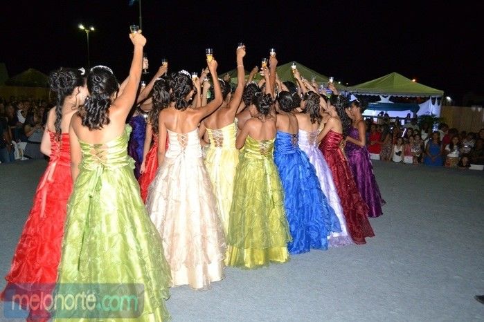 Secretaria Municipal do Trabalho e Assistência Social de Capitão de Campos realizou VI Baile de Debutantes - Imagem 93