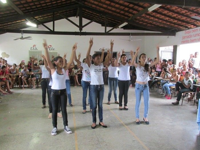 Projeto Contra as Drogas é encerrado com Show de Desfile para a Escolha do Garoto e Garota Roque Alencar 2014 - Imagem 4