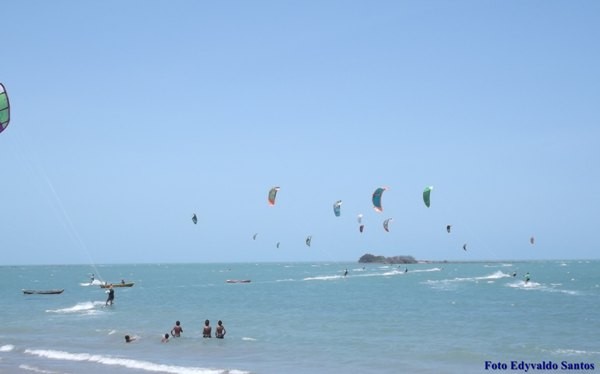 Kitesurf Esporte Sensação em Cajueiro da Praia Litoral do Piauí - Imagem 6