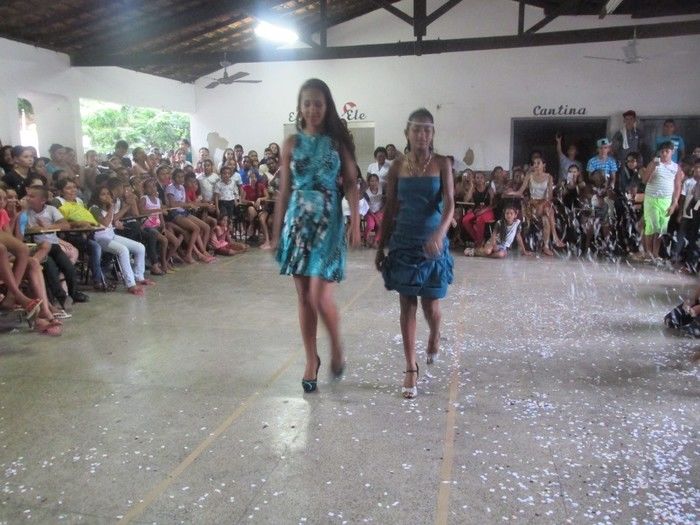 Projeto Contra as Drogas é encerrado com Show de Desfile para a Escolha do Garoto e Garota Roque Alencar 2014 - Imagem 8