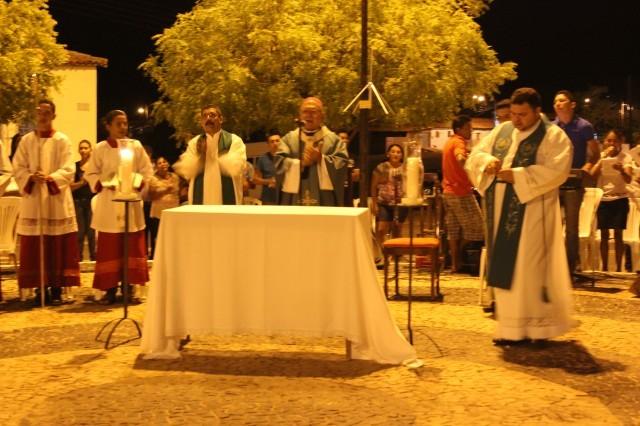 Arcebispo realiza celebração no município de Miguel Alves - Imagem 11