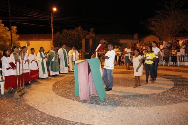 Arcebispo realiza celebração no município de Miguel Alves - Imagem 1