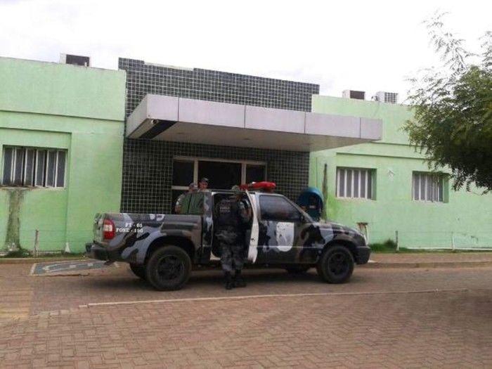 Pedreiro morre esfaqueado em seresta e assassino foge de dentro de hospital - Imagem 1