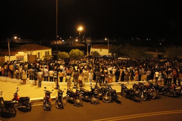 Arcebispo realiza celebração no município de Miguel Alves - Imagem 3