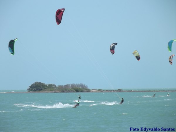 Kitesurf Esporte Sensação em Cajueiro da Praia Litoral do Piauí - Imagem 5
