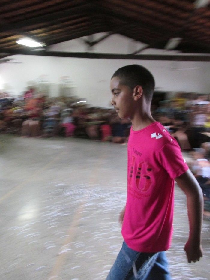 Projeto Contra as Drogas é encerrado com Show de Desfile para a Escolha do Garoto e Garota Roque Alencar 2014 - Imagem 5