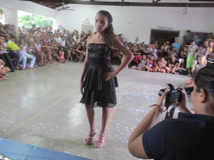 Projeto Contra as Drogas é encerrado com Show de Desfile para a Escolha do Garoto e Garota Roque Alencar 2014 - Imagem 39