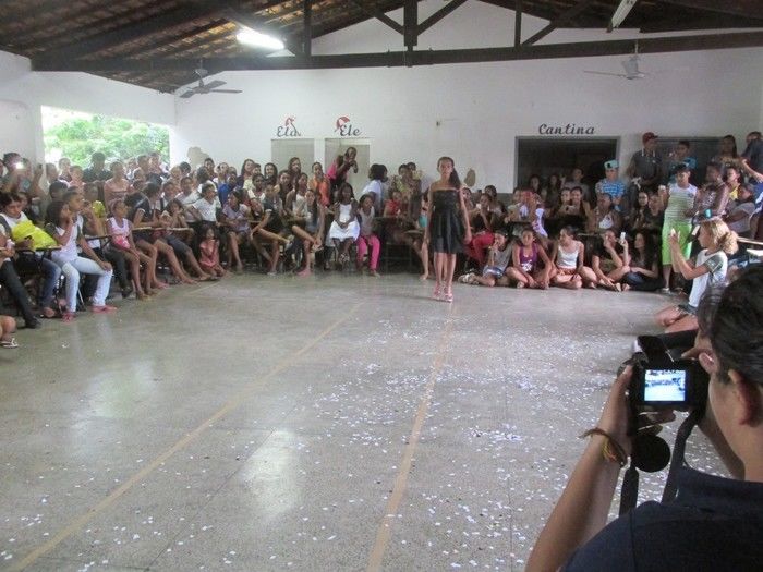 Projeto Contra as Drogas é encerrado com Show de Desfile para a Escolha do Garoto e Garota Roque Alencar 2014 - Imagem 40