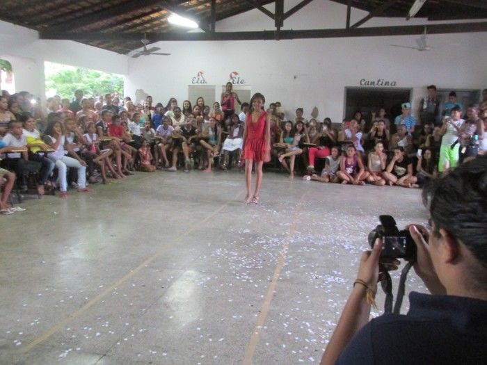 Projeto Contra as Drogas é encerrado com Show de Desfile para a Escolha do Garoto e Garota Roque Alencar 2014 - Imagem 44