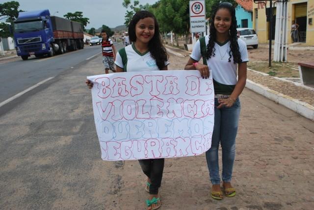 População de Demerval Lobão faz manifesto em defesa da vida - Imagem 7