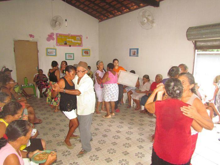 CRAS proporciona dia de lazer aos idosos - Imagem 1
