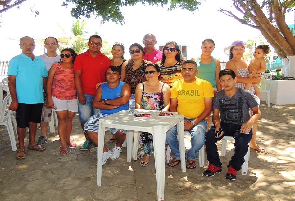 Servidores do Solon Brandão participam de confraternização 