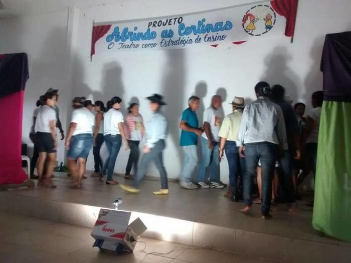 Professores participam de oficina de teatro - Imagem 3