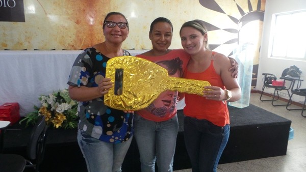 Prefeitura de Pimenteiras entrega registro de imóveis de residências  - Imagem 27